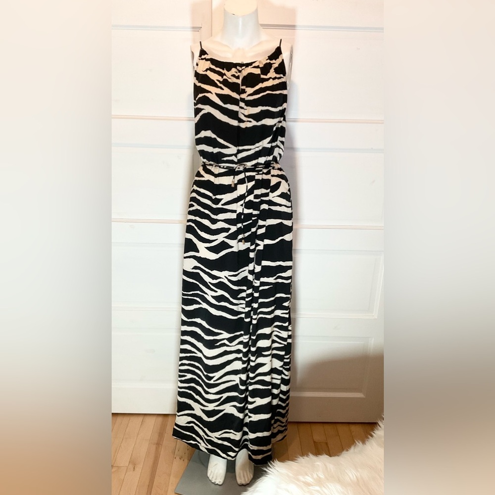 H&M DRESS - Picture 4 of 11